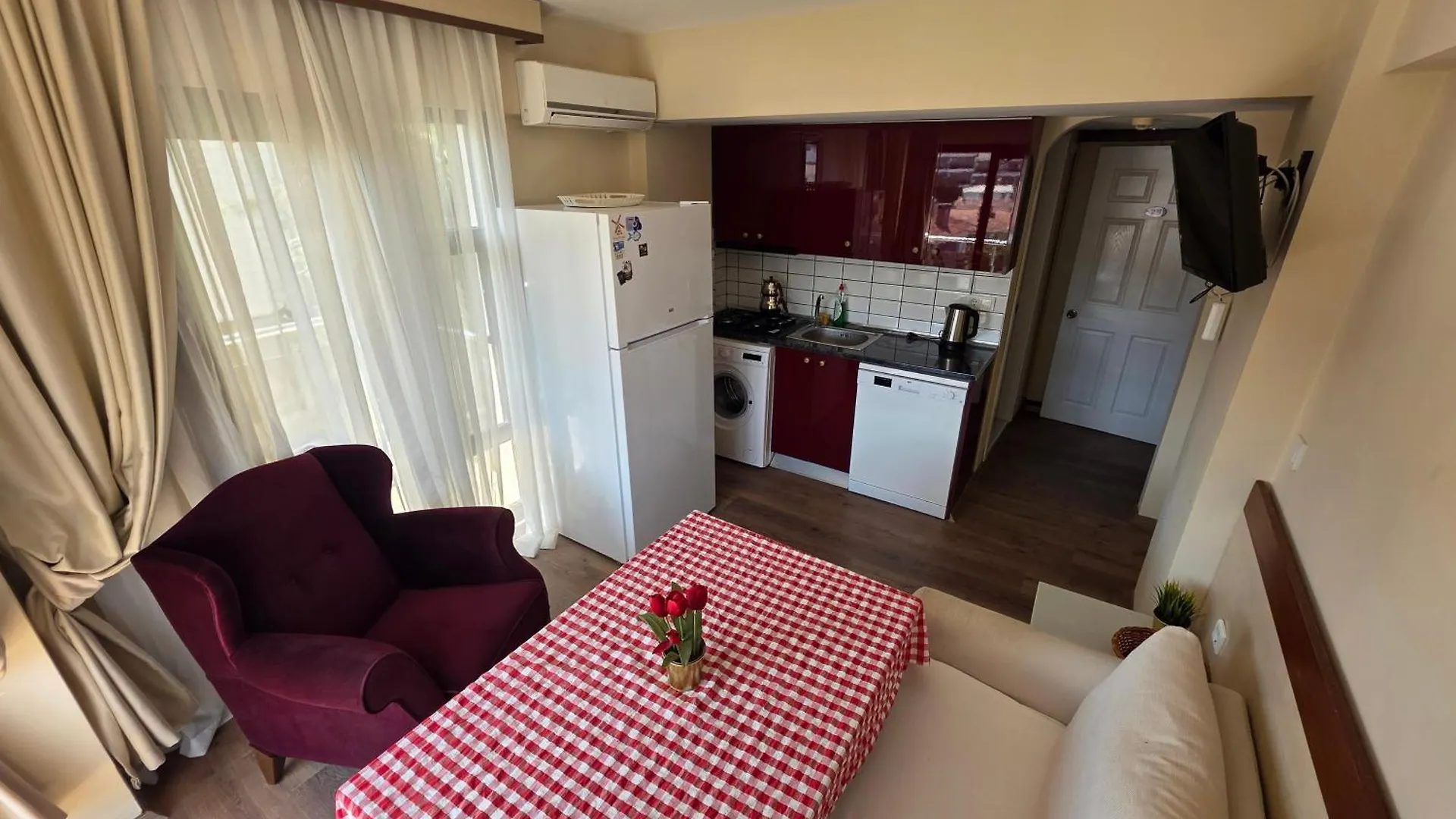 Atlas Apart Hotel Çeşme 2*,  トルコ