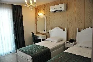 Atlas Hotel Çeşme 2*,