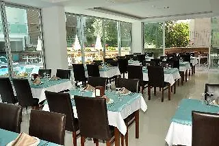 Atlas Apart Hotel Çeşme 2*,