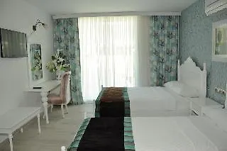 Atlas Hotel Çeşme