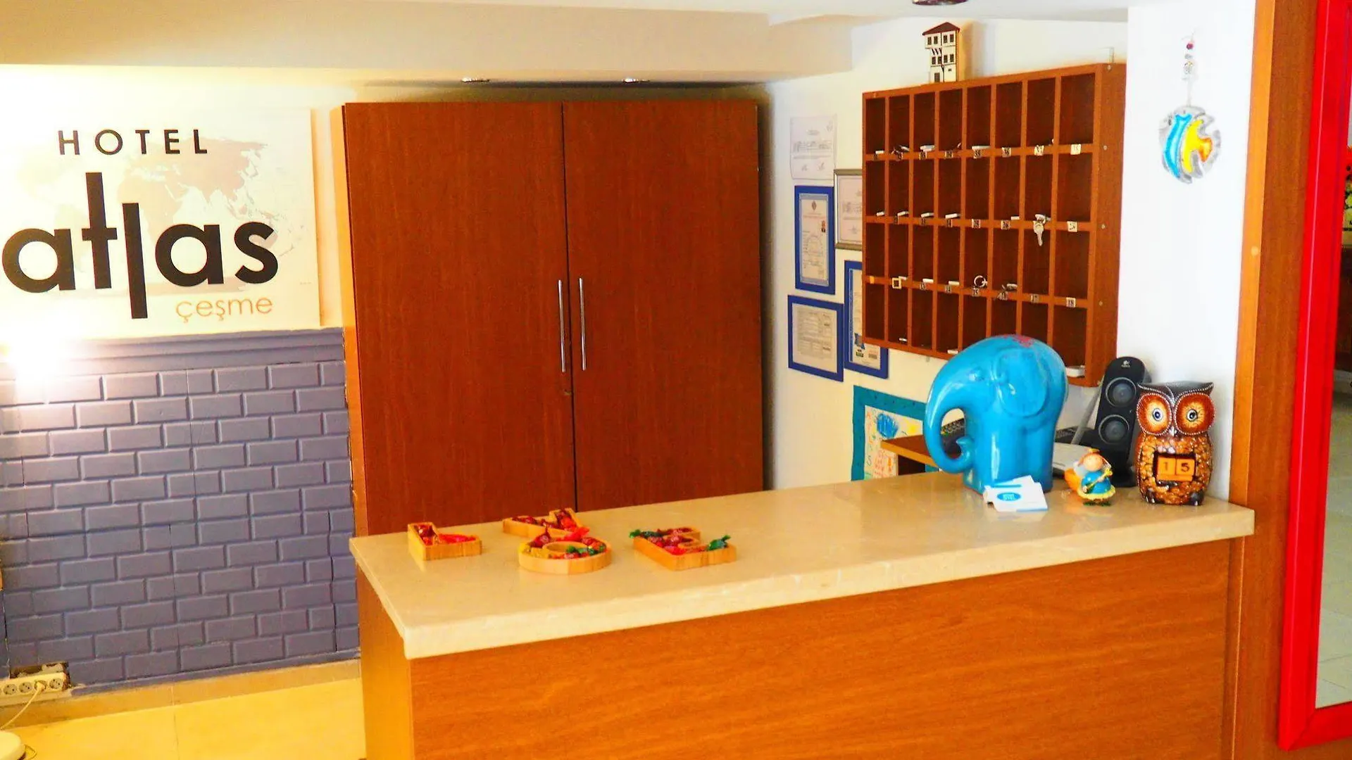 Atlas Hotel Çeşme Türkiye