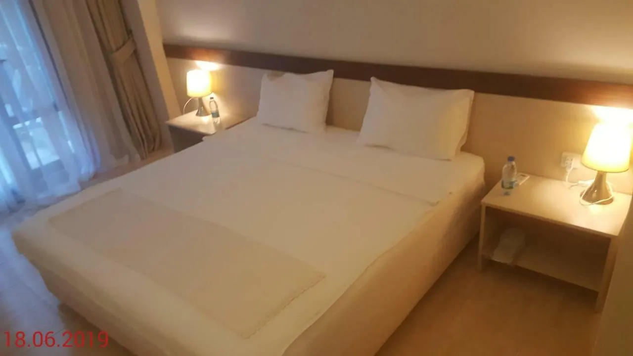 Atlas Hotel Çeşme
